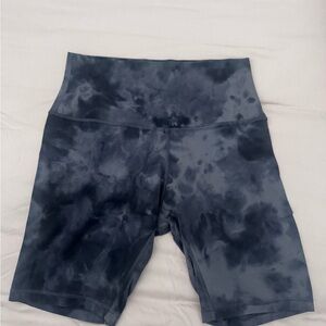 lululemon tie dye pattern biker shorts